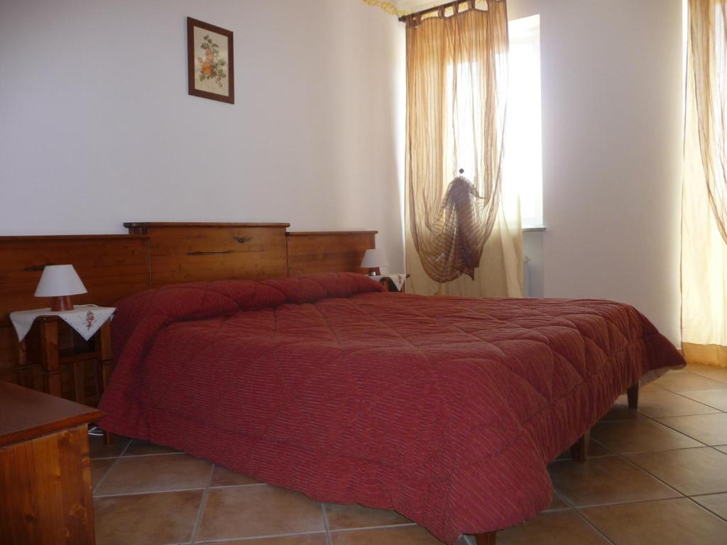 Agriturismo Cascina Vrona Monteu Roero Exterior foto