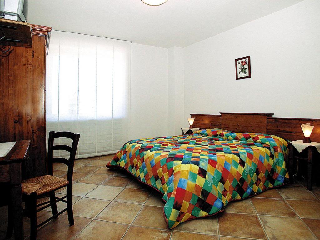 Agriturismo Cascina Vrona Monteu Roero Exterior foto